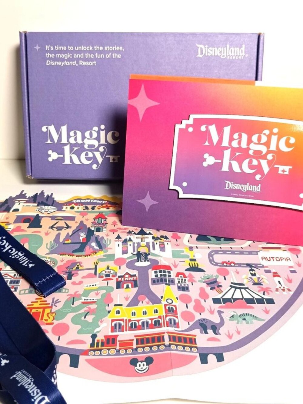 Disneyland Magic Key Holder Welcome Kit 2024 Map Lanyard Magnet Box